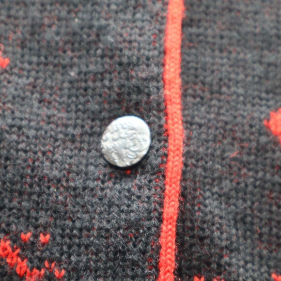 Pendleton Vintage Women's 100% Wool Cardigan Red Black Scroll Design Size Med - Picture 4 of 9